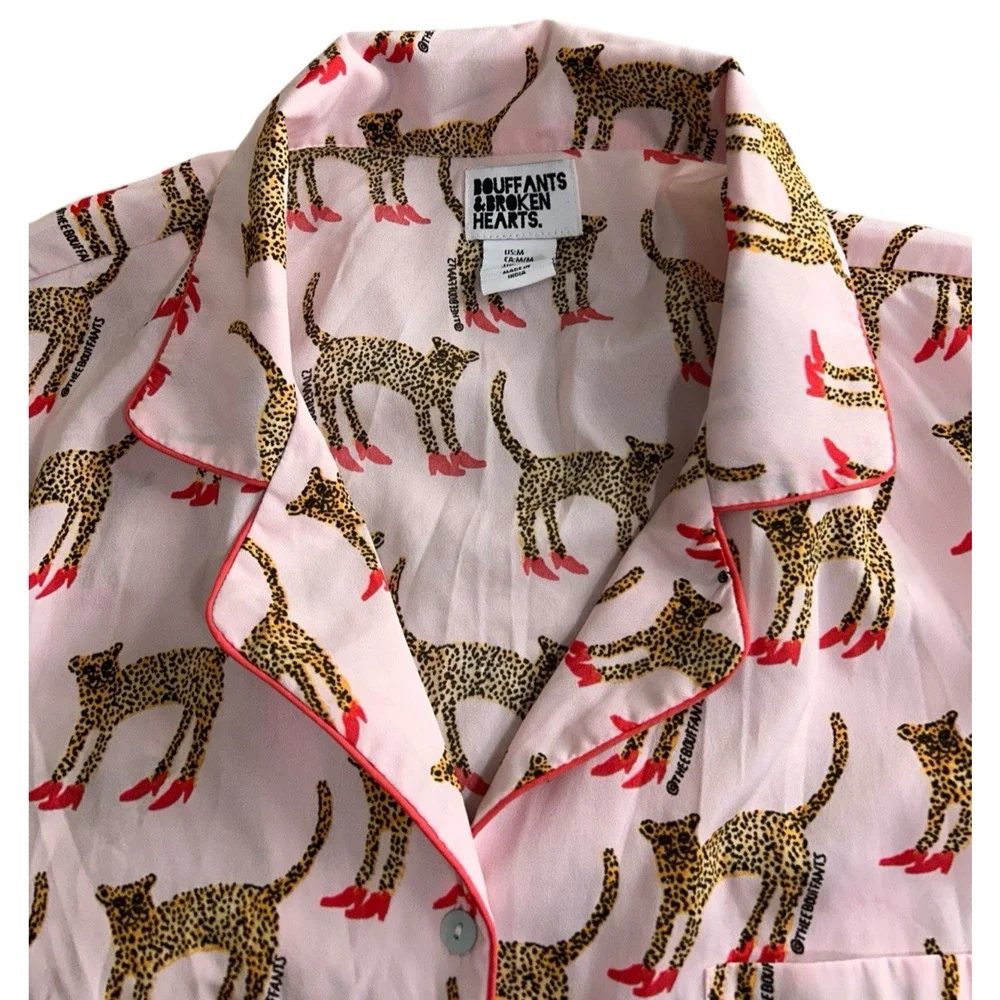 Bouffants & Broken Hearts Pink Cheetah in Heels Shorts Pajama Set Sz Medium Pjs - Picture 3 of 8